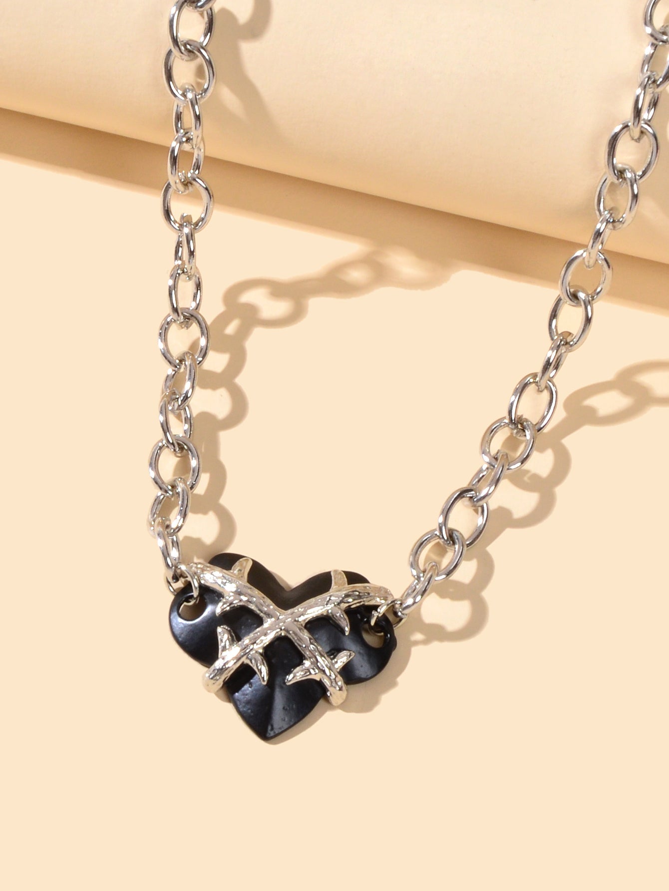 Designer Jewelry Crude Silver Chain Black Resin Heart Pendant