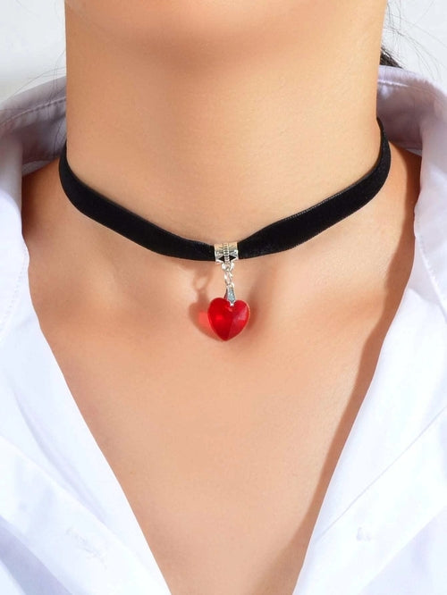 Gothic Style Black Velvet Choker Heart Charm Necklace Punk Halloween