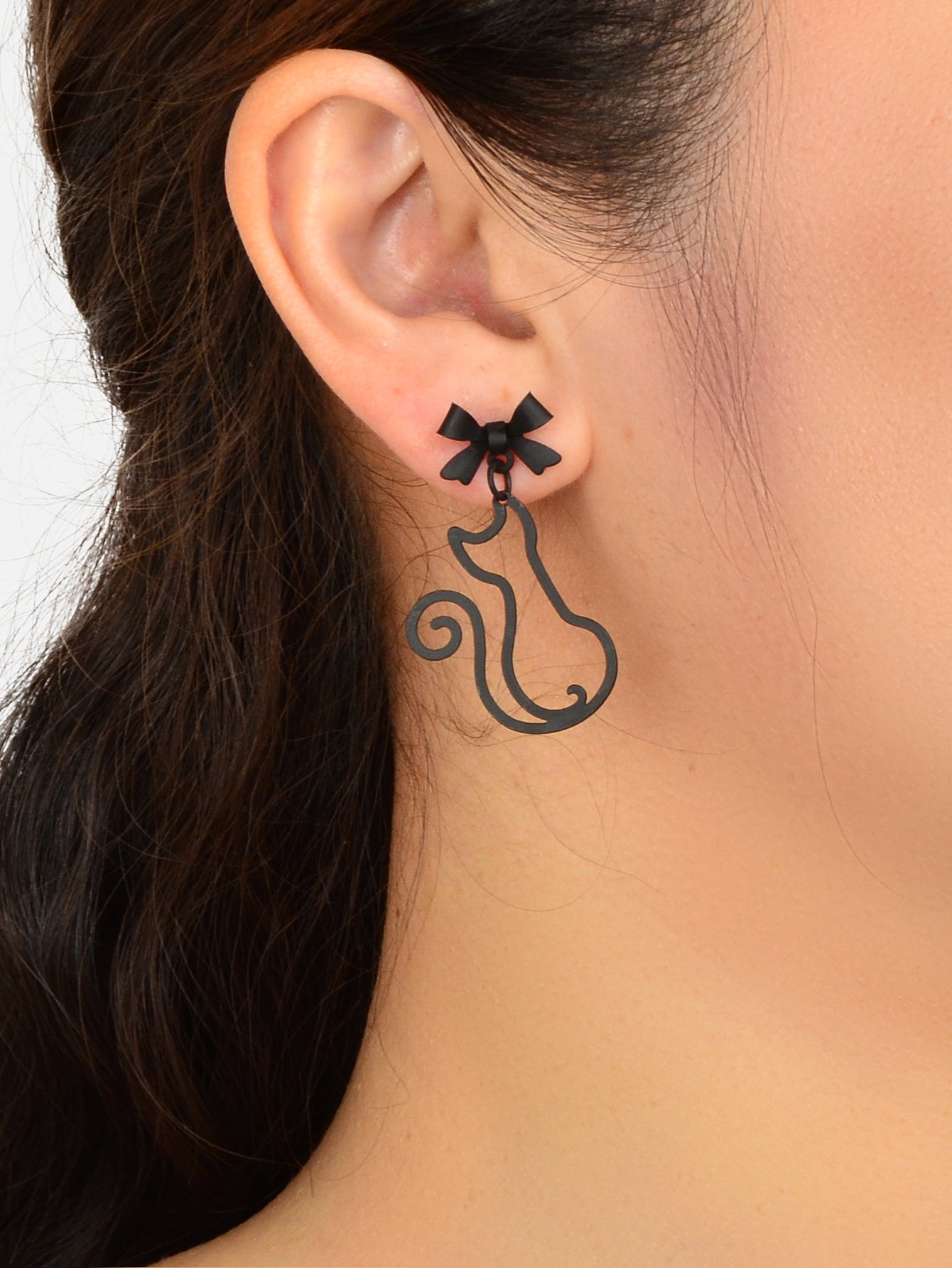 Kawaii Aesthetic Hollow Bow Tie Cat Dangle Earrings Animals Design