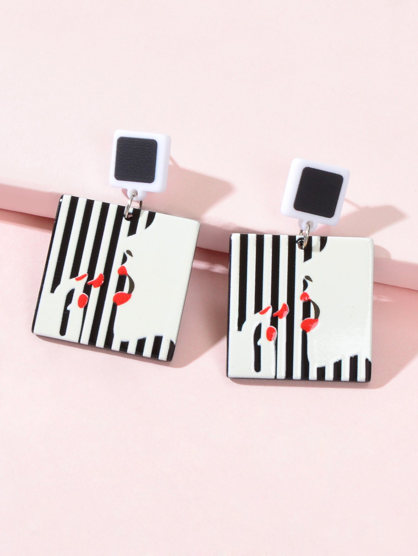 Women Red Lip Lipstick Pattern White Black Square Resin Dangle Pierced
