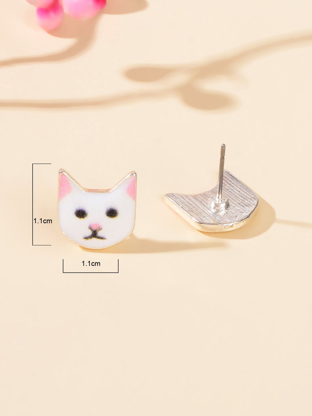 Funny White Enamel Cartoon Cat Stud Pierced Earrings Girls Animal