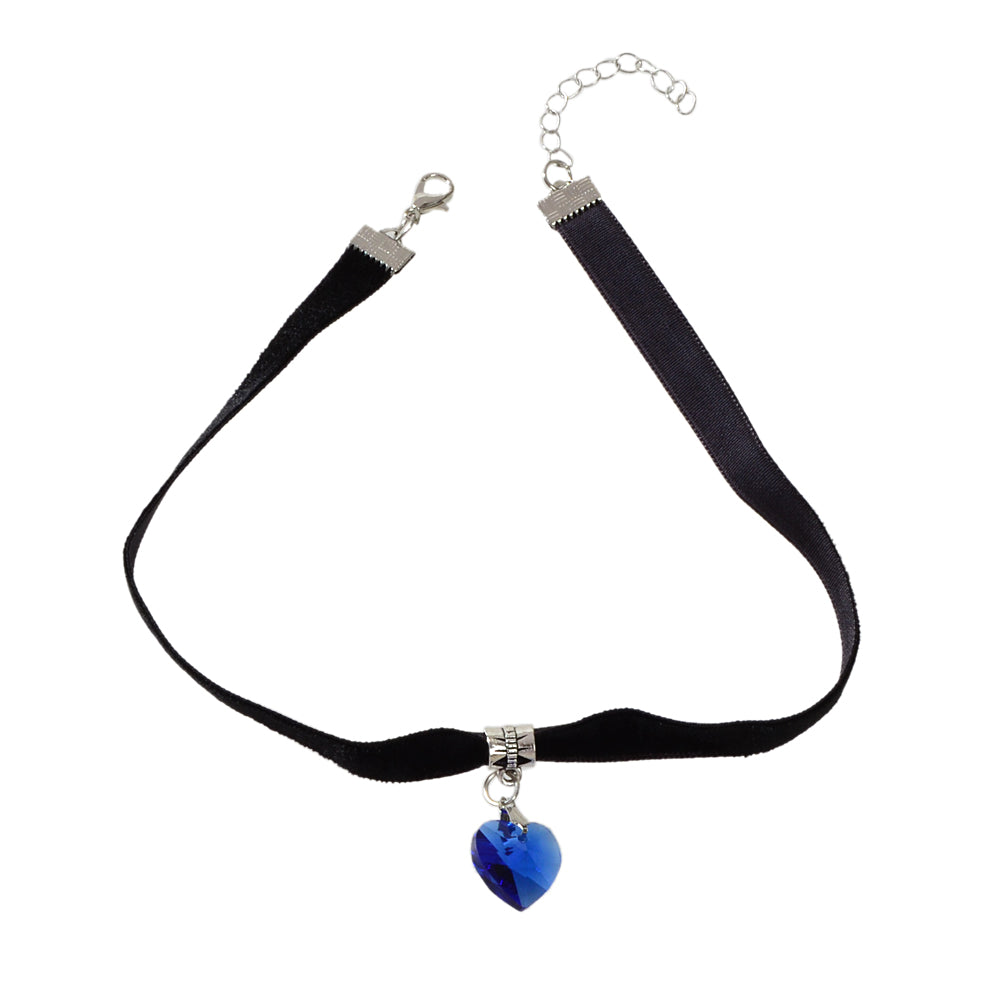 Gothic Style Black Velvet Choker Heart Charm Necklace Punk Halloween